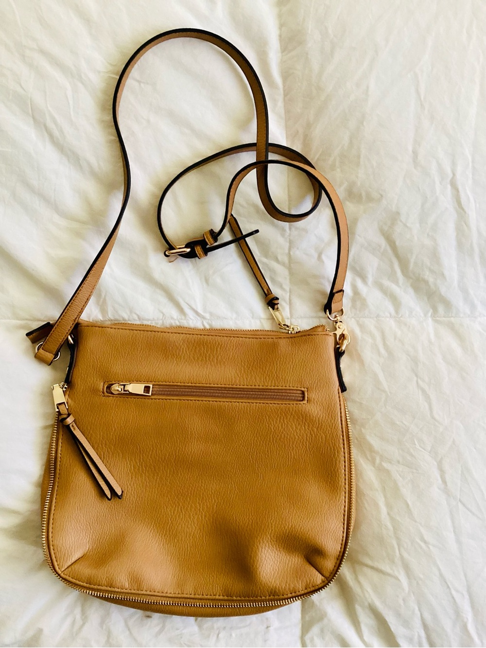 Poppy & Peonies Vegan Leather Camel Crossbody Bag with Removable Pouch - Picture 4 of 8